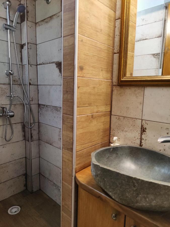 Guesthouse Theodorou Eláti エクステリア 写真