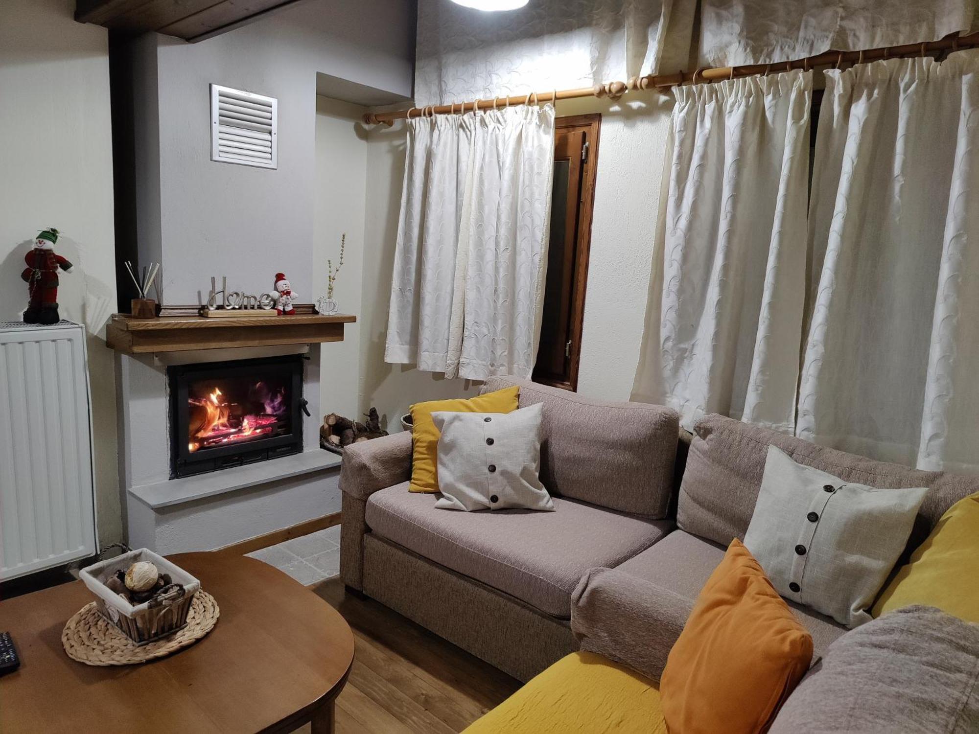 Guesthouse Theodorou Eláti エクステリア 写真