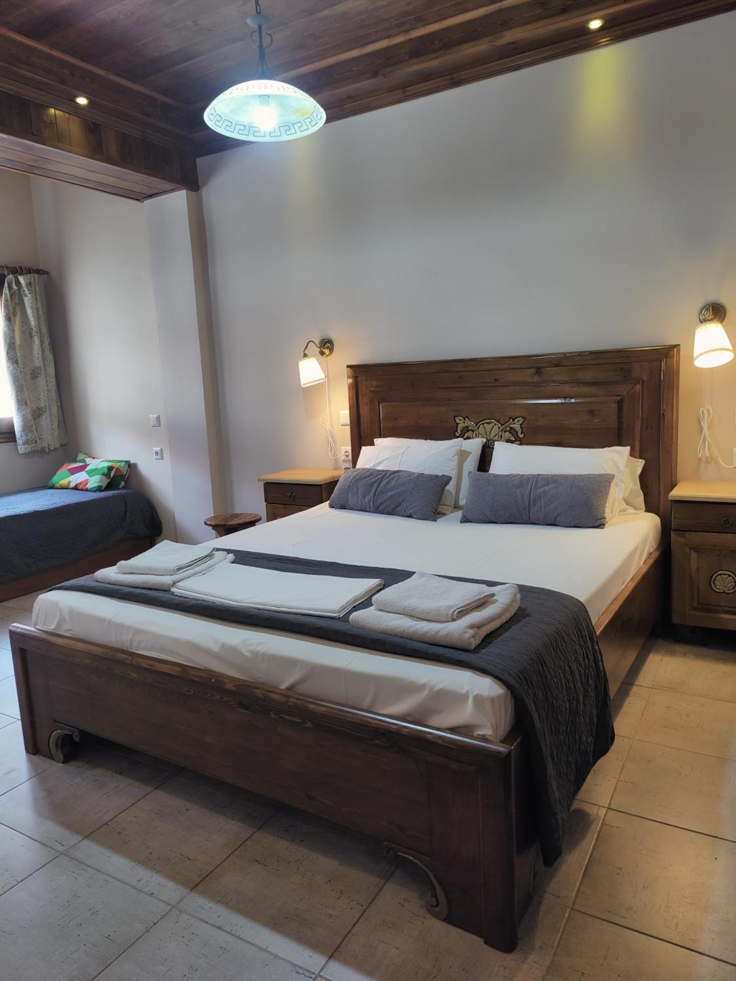 Guesthouse Theodorou Eláti エクステリア 写真